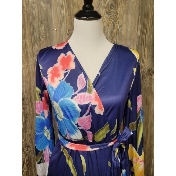 Long sleeve floral blue Dress large - Picture 3 of 5